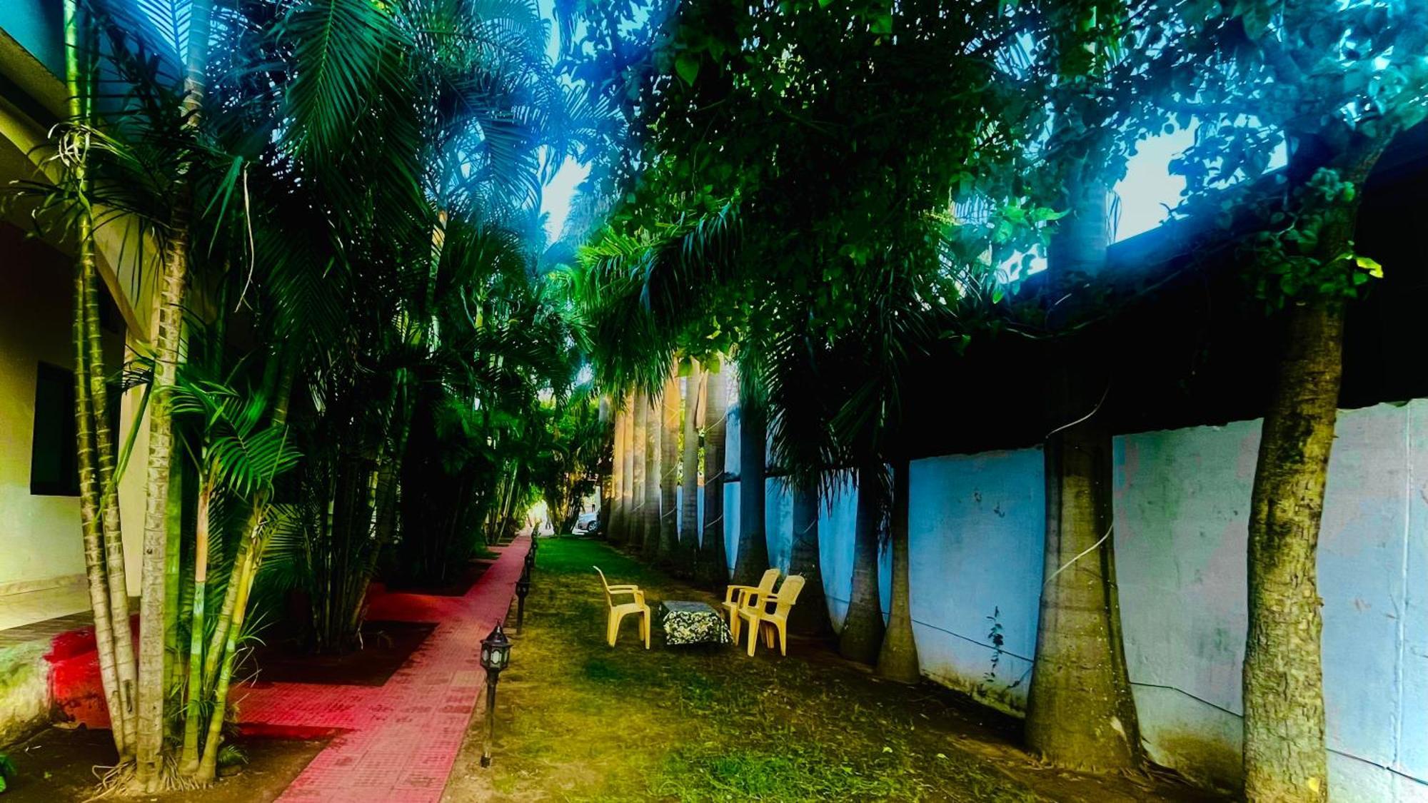 Hotel Jungle Palace Resort Umaria  Luaran gambar